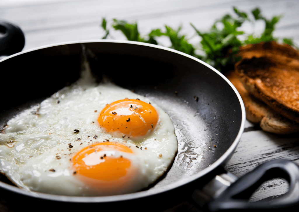 should eat the yolk in eggs?