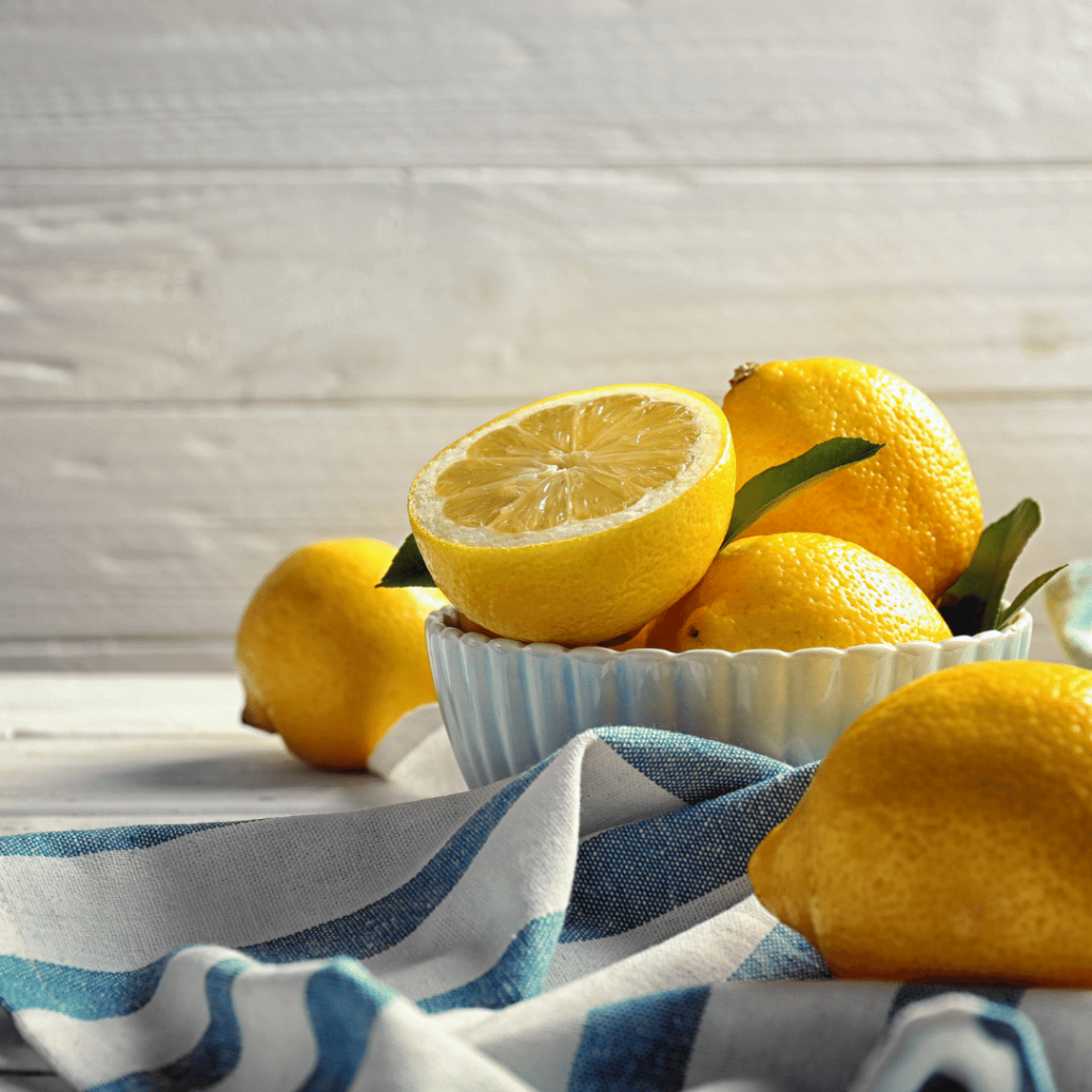 lemon on keto diet .